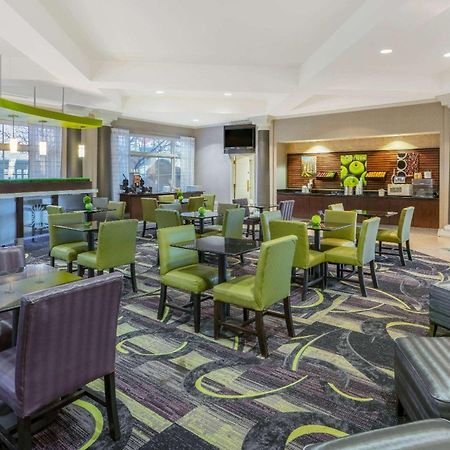 La Quinta By Wyndham Pueblo Hotell Exteriör bild
