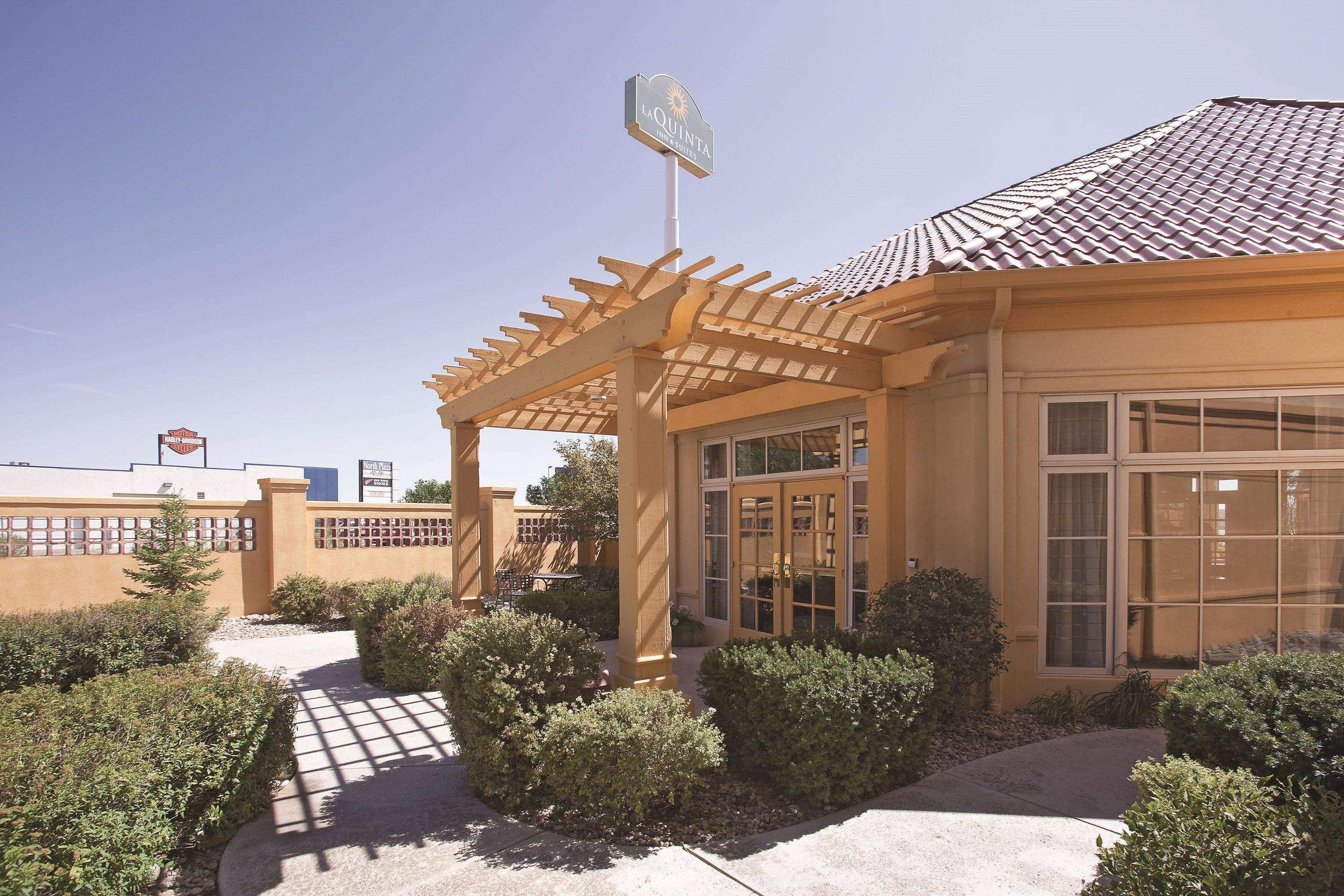 La Quinta By Wyndham Pueblo Hotell Exteriör bild