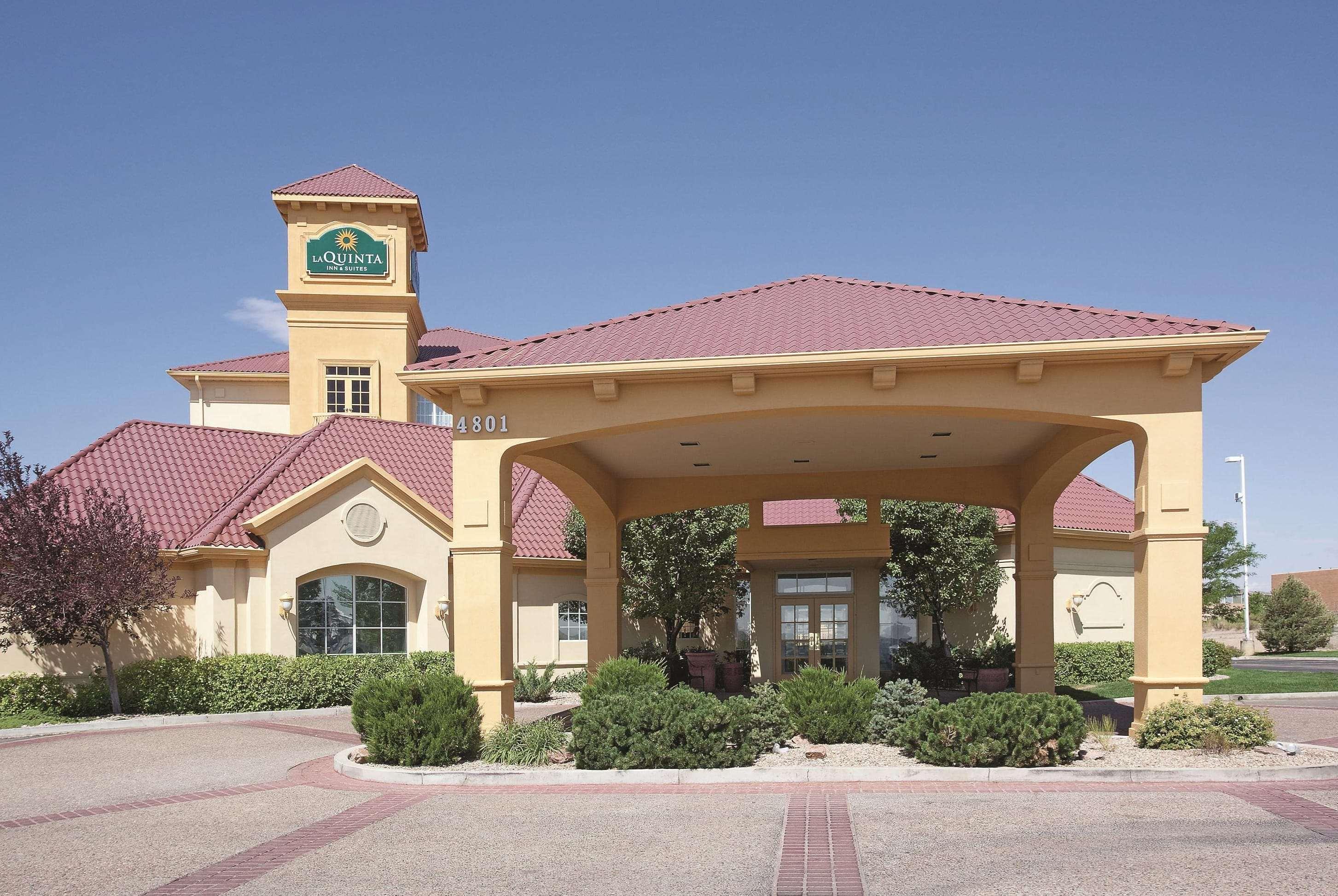 La Quinta By Wyndham Pueblo Hotell Exteriör bild